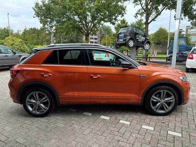 Volkswagen T-Roc 1.5 TSI R-Line x2 Automaat Panoramadak Digital Cockpit Camera