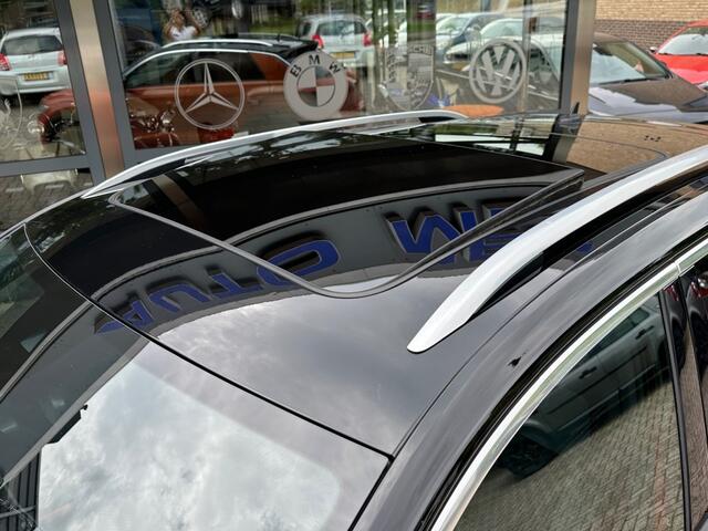 Volkswagen T-Roc 1.5 TSI R-Line x2 Automaat Panoramadak Digital Cockpit Camera