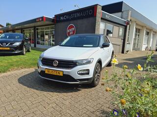 volkswagen-t-roc-1.5-trekhaak-navi,