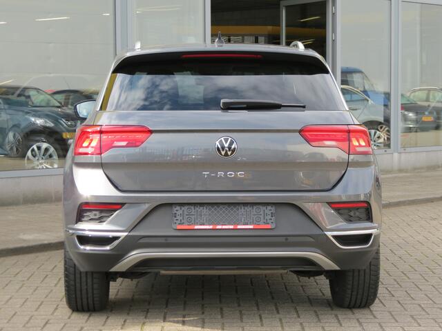 Volkswagen T-Roc 1.5 TSI AUTOMAAT / STYLE / LED / NAVIGATIE / CAMERA