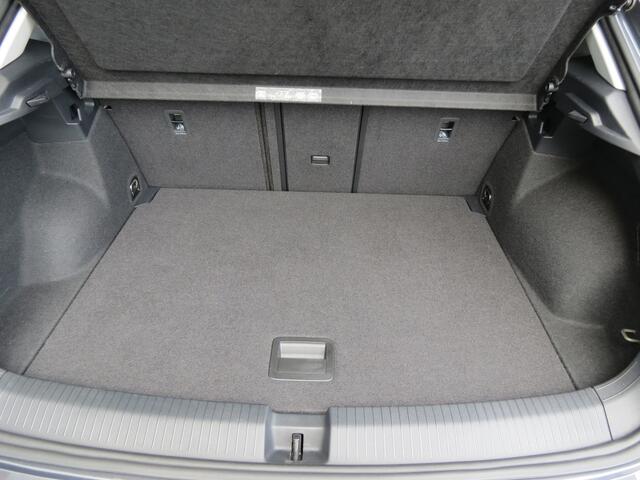 Volkswagen T-Roc 1.5 TSI AUTOMAAT / STYLE / LED / NAVIGATIE / CAMERA