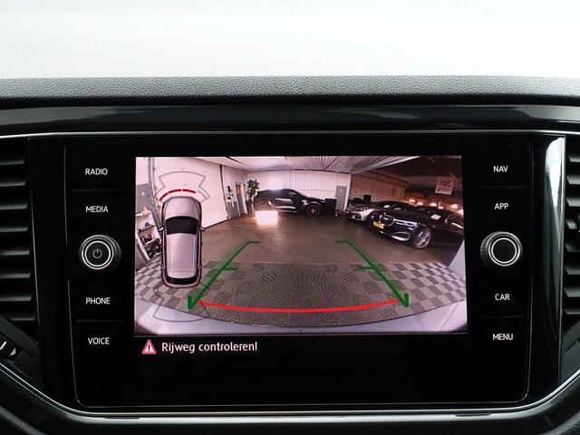 Volkswagen T-Roc 1.5 TSI R Line Sport Aut- Panodak, Sfeerverlichting, Ada Cruise, Dynamic Select, Carplay, Keyless, Camera