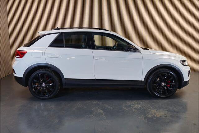 Volkswagen T-Roc 1.5 TSI Sport Business R - Panoramadak - Stoelverwarming