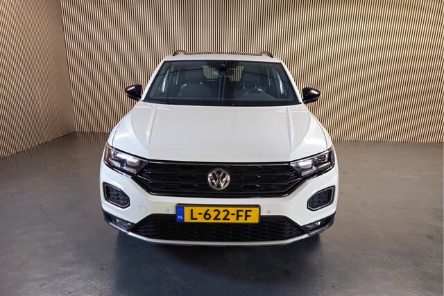 Volkswagen T-Roc 1.5 TSI Sport Business R - Panoramadak - Stoelverwarming