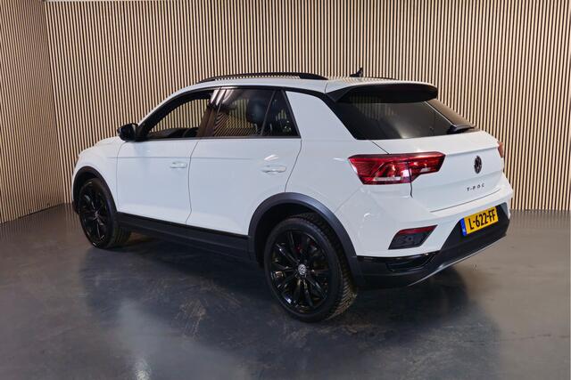 Volkswagen T-Roc 1.5 TSI Sport Business R - Panoramadak - Stoelverwarming
