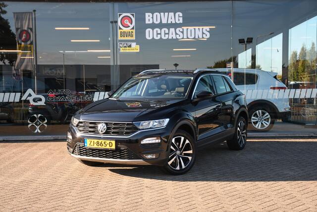 Volkswagen T-Roc 1.5 TSI Style APPLE CARPLAY/ LM 17/ LED/ PDC
