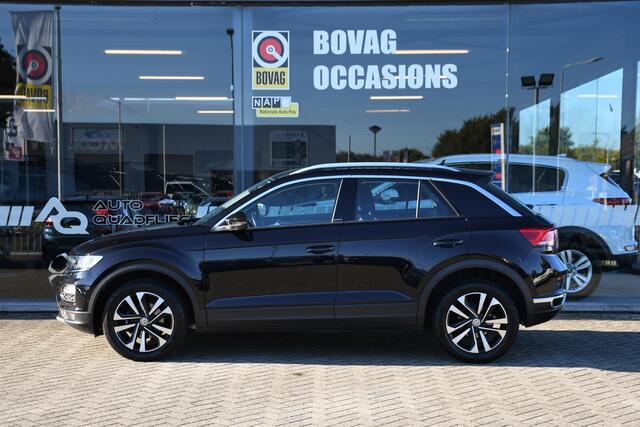 Volkswagen T-Roc 1.5 TSI Style APPLE CARPLAY/ LM 17/ LED/ PDC