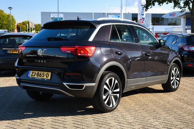 Volkswagen T-Roc 1.5 TSI Style APPLE CARPLAY/ LM 17/ LED/ PDC