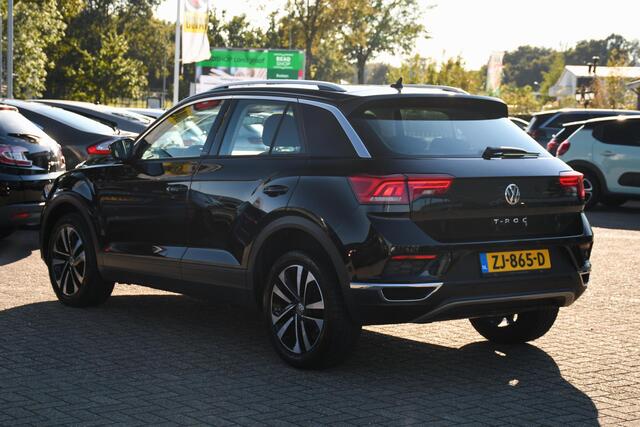 Volkswagen T-Roc 1.5 TSI Style APPLE CARPLAY/ LM 17/ LED/ PDC