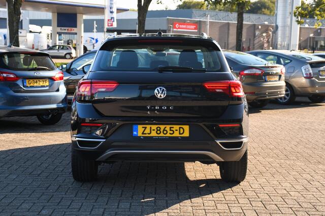 Volkswagen T-Roc 1.5 TSI Style APPLE CARPLAY/ LM 17/ LED/ PDC