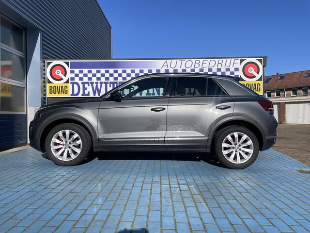 Volkswagen T-Roc 1.5 TSI Sport ADAP CRUISE APPLE STOELVERW.