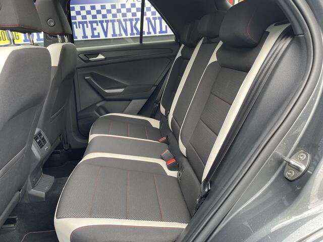Volkswagen T-Roc 1.5 TSI Sport ADAP CRUISE APPLE STOELVERW.