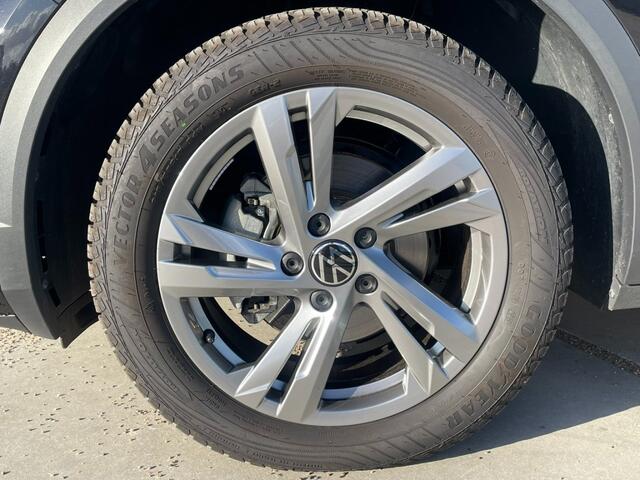 Volkswagen T-Roc 1.5 TSI 150pk R-Line Camera / Carplay