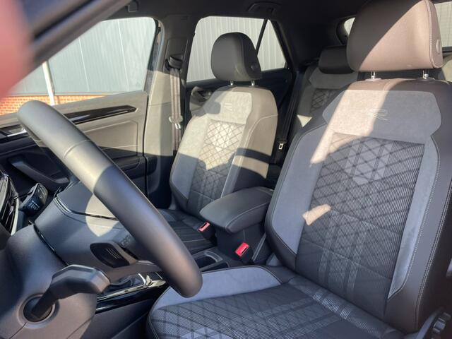 Volkswagen T-Roc 1.5 TSI 150pk R-Line Camera / Carplay