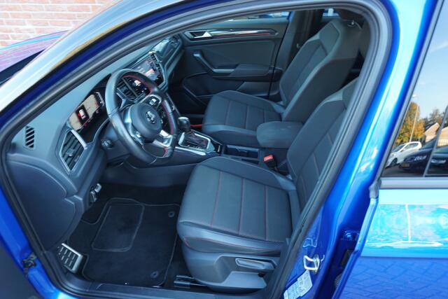 Volkswagen T-Roc 1.5 TSI 150pk DSG Sport Business R-Line Digital Dashboard | Camera | PDC * All in prijs