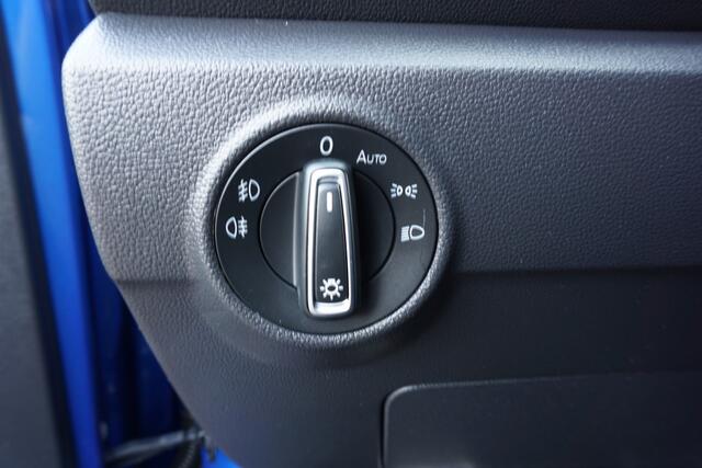 Volkswagen T-Roc 1.5 TSI 150pk DSG Sport Business R-Line Digital Dashboard | Camera | PDC * All in prijs