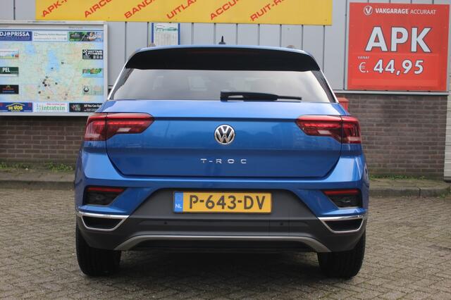 Volkswagen T-Roc 1.5 TSI Sport BnsR | Apple/Android Auto | Panorama Dak | Stoel V
