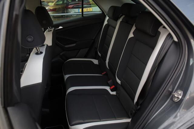 Volkswagen T-Roc 1.5 TSI Sport , Adap. cruise, Virtual cockpit,