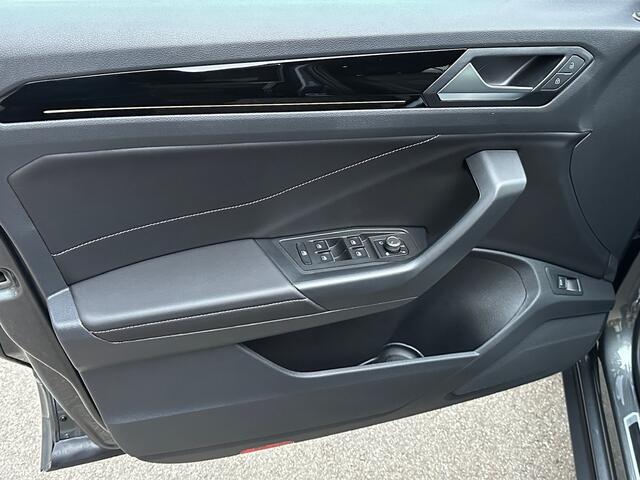 Volkswagen T-Roc 1.5 TSI 150pk DSG R-Line | Elek. Achterklep | Camera | Keyless | Rijklaar incl. garantie