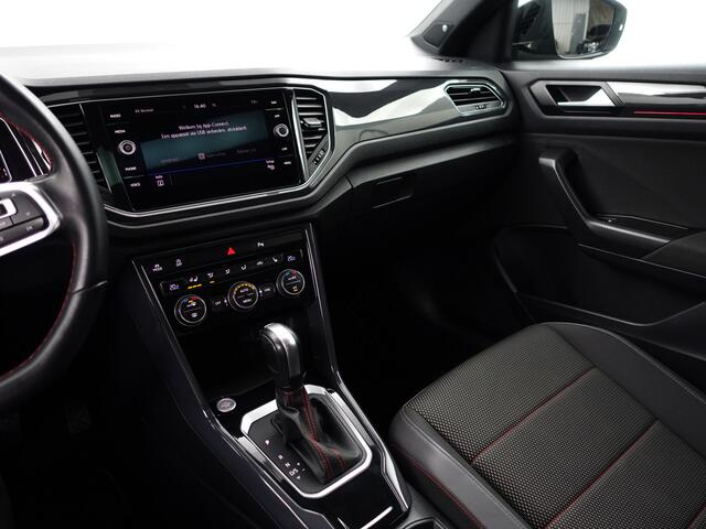 Volkswagen T-Roc 1.5 TSI R Line Aut+ Panoramadak, Stuur/Stoelverwarming, Carplay, Keyless, Beats Audio, Sfeerverlichting