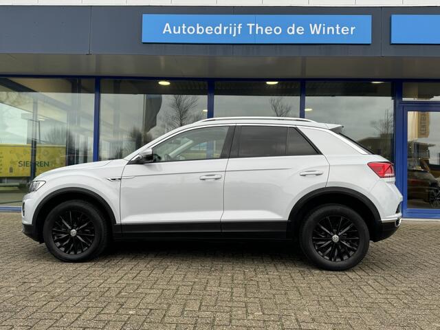 Volkswagen T-Roc 1.5 TSI Style| R-line, Camera, Clima, Cruise, Apple CarPlay