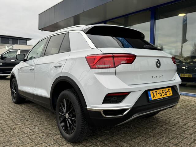 Volkswagen T-Roc 1.5 TSI Style| R-line, Camera, Clima, Cruise, Apple CarPlay