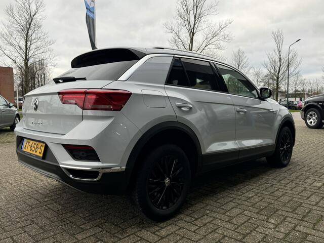 Volkswagen T-Roc 1.5 TSI Style| R-line, Camera, Clima, Cruise, Apple CarPlay