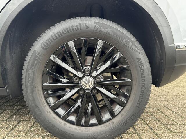 Volkswagen T-Roc 1.5 TSI Style| R-line, Camera, Clima, Cruise, Apple CarPlay