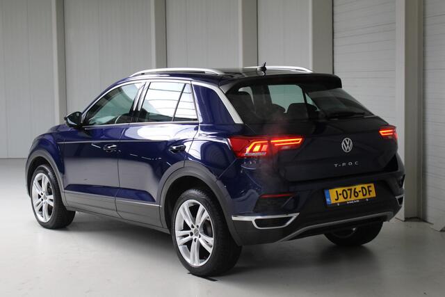 Volkswagen T-Roc 1.5 TSI Style Business DSG Navigatie | Parkeersensoren | Spiegelpakket | Lichtsensor