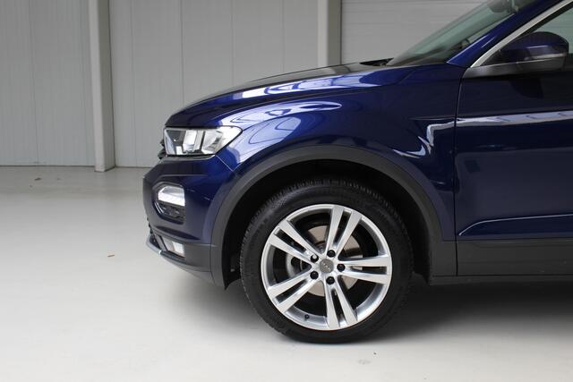 Volkswagen T-Roc 1.5 TSI Style Business DSG Navigatie | Parkeersensoren | Spiegelpakket | Lichtsensor