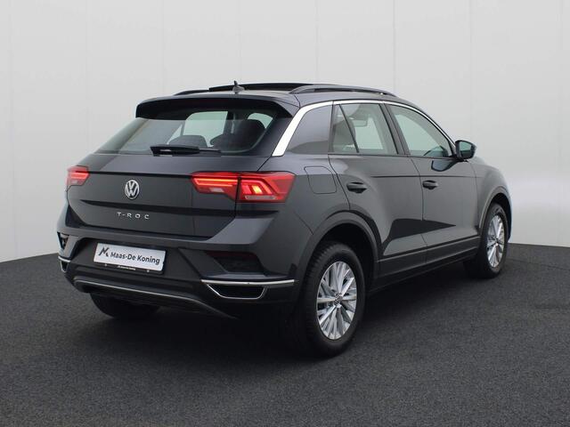 Volkswagen T-Roc 1.5TSI/150PK Style · Panoramadak · Trekhaak · Parkeersensoren