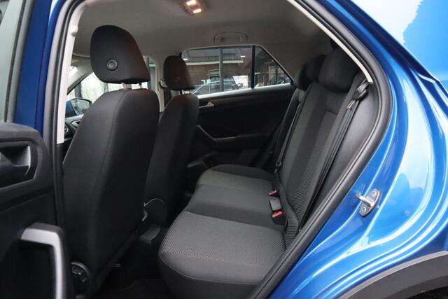 Volkswagen T-Roc 1.0 TSI T-Roc | parkeersensoren voor/achter | Airco | 6 versnellingen