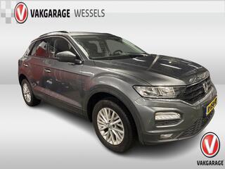 volkswagen-t-roc-1.0-tsi-style--lm
