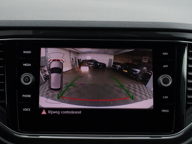 Volkswagen T-Roc 1.5 TSI R Line Aut- Two Tone, Panoramadak, Carplay, Dynamic Select, Xenon Led, Ada Cruise, Sport Interieur