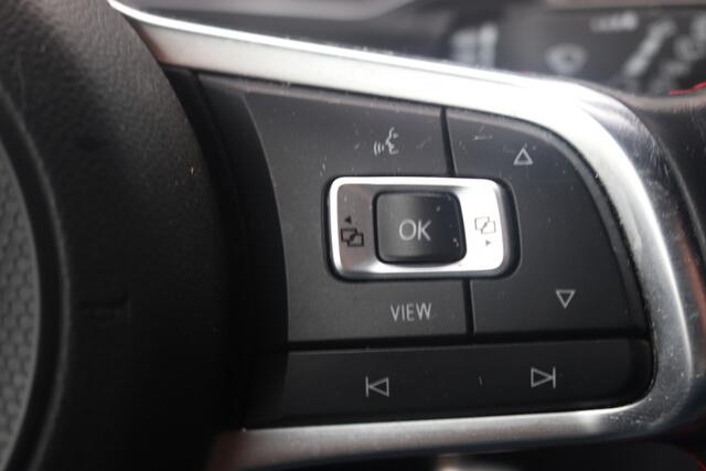 Volkswagen T-Roc BWJ 2019 1.0 116 PK TSI Sport VIRTUAL COCKPIT / STOELVERW. / CLIMA / NAVI / CRUISE / APPLE CARPLAY / ANDROID AUTO / ISOFIX / MULTIFUNCT. STUUR / LMV 17 INCH / SPORTSTOELEN