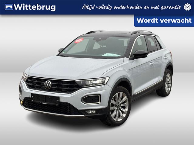Volkswagen T-Roc 1.5 TSI 150pk DSG Sport / Panoramadak / Virtual Cockpit / Black Design Int. / Zwart Dak / Navi / Camera / Stoelverwarming