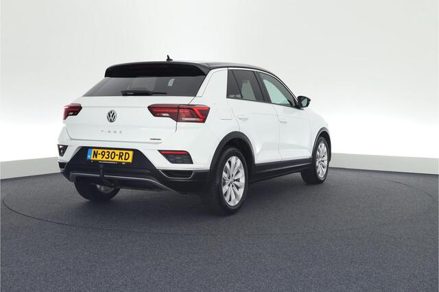 Volkswagen T-Roc 2.0 TSI 190pk DSG 4Motion Sport Trekhaak Virtual Cockpit Stoelverwarming Led Navigatie