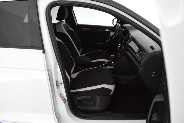 Volkswagen T-Roc 2.0 TSI 190pk DSG 4Motion Sport Trekhaak Virtual Cockpit Stoelverwarming Led Navigatie