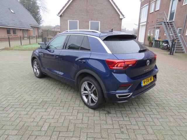 Volkswagen T-Roc 1.5 TSI 150Pk Sport R-Line * Rijklaarprijs incl. garantie * Digit. Cockpit * Led Koplamp * PDC V+A * Carplay Android