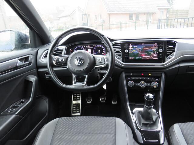 Volkswagen T-Roc 1.5 TSI 150Pk Sport R-Line * Rijklaarprijs incl. garantie * Digit. Cockpit * Led Koplamp * PDC V+A * Carplay Android