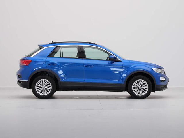 Volkswagen T-Roc 1.5 TSI 150pk DSG Style Navigatie Clima Pdc Acc 110