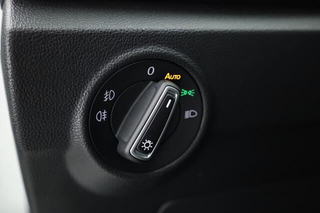 Volkswagen T-Roc 1.5 TSI R-Line DSG | Navi | Adapt. Cruise | Stoelverw. | Camera | Apple CarPlay