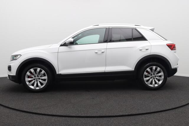 Volkswagen T-Roc 1.5 TSI Sport Adapt. Cruise Carplay Stoelverw.