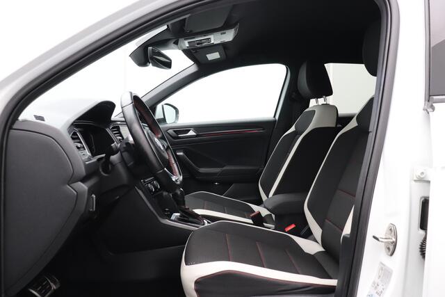 Volkswagen T-Roc 1.5 TSI Sport Adapt. Cruise Carplay Stoelverw.