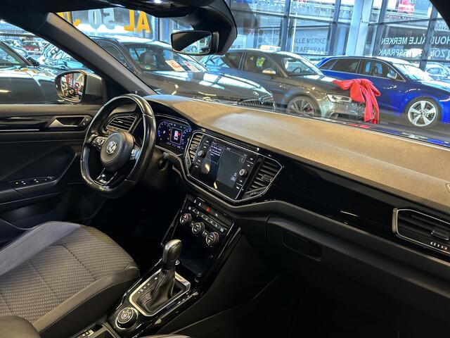 Volkswagen T-Roc 2.0 TSI 4Motion R 300PK | Panoramadak | Digital dashboard | Beats audio | Keyless | Adaptieve cruise control | Climate control | Lane assist | Achteruitrijcamera | Apple carplay | Adaptief onderstel | Navigatie | Matrix LED | Stoelverwarming