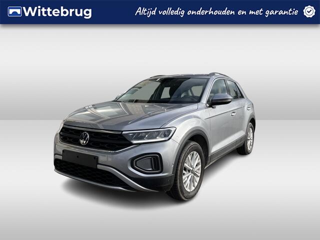 Volkswagen T-Roc 1.5 TSI Life / AUTOMAAT/ ADAPT. CRUISE/ DAB/ PARK. SENSOREN + CAMERA/ CLIMA/ STOELVERWARMING/ APP-CONNECT/ DIGITAL DASH