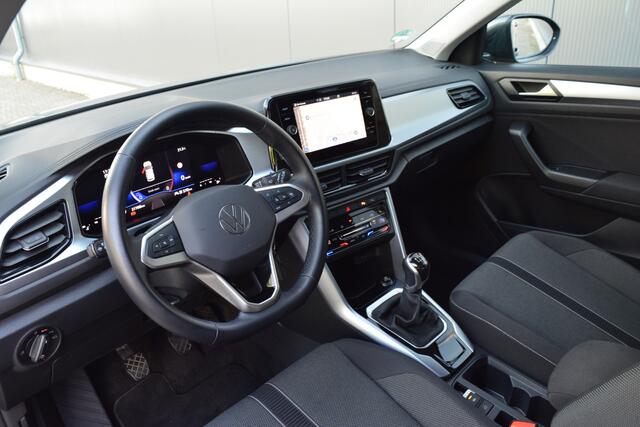 Volkswagen T-Roc 1.0 TSI Life | LED | Navi | DAB | Fabrieksgarantie