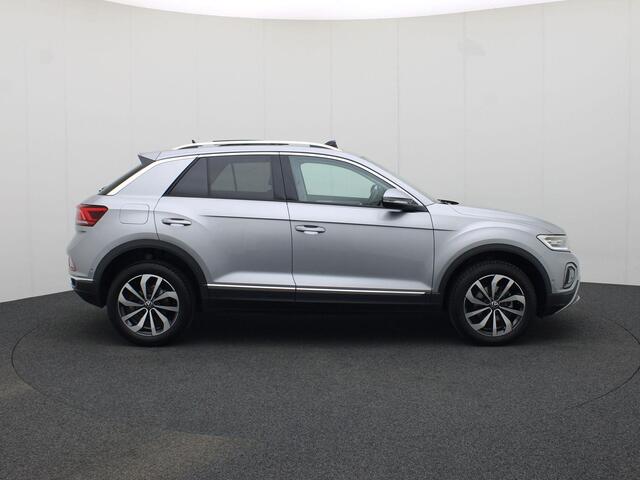 Volkswagen T-Roc 1.5TSI/150PK Style DSG · Panoramadak · Massagefunctie · Parkeersensoren + camera · Garantie tot februari 2026