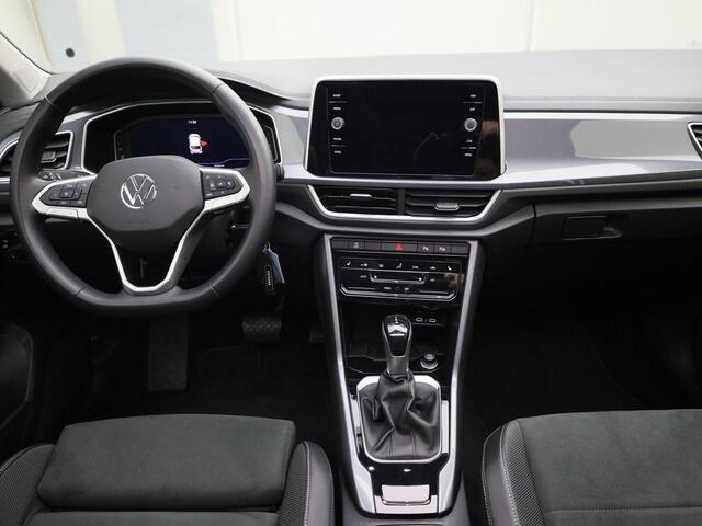 Volkswagen T-Roc 1.5TSI/150PK Style DSG · Panoramadak · Massagefunctie · Parkeersensoren + camera · Garantie tot februari 2026