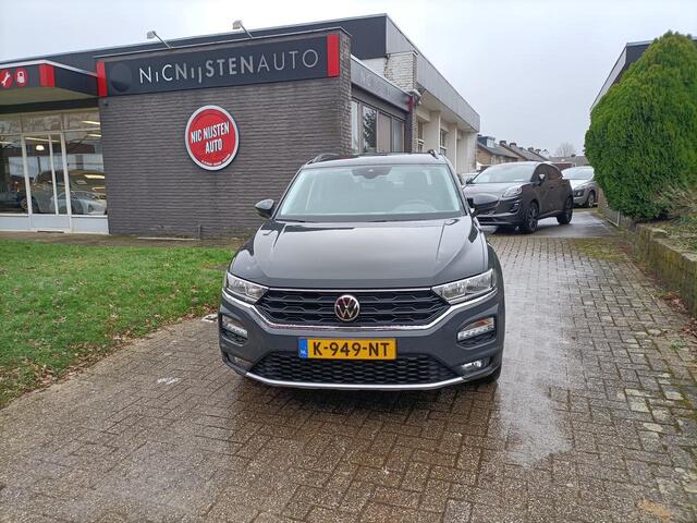Volkswagen T-Roc 1.0 TSI Style Executive Navi Alarm Camera
